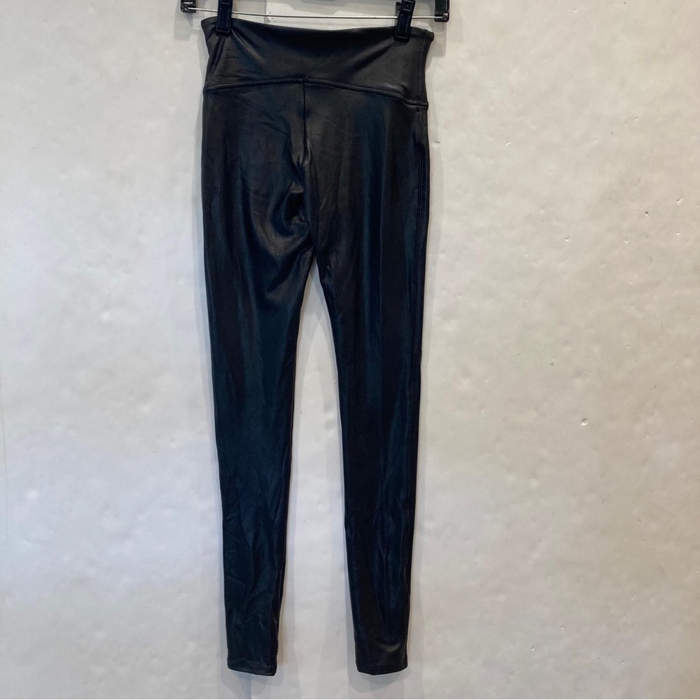 Spanx smoothing faux leather leggings Size small - Picture 5 of 10